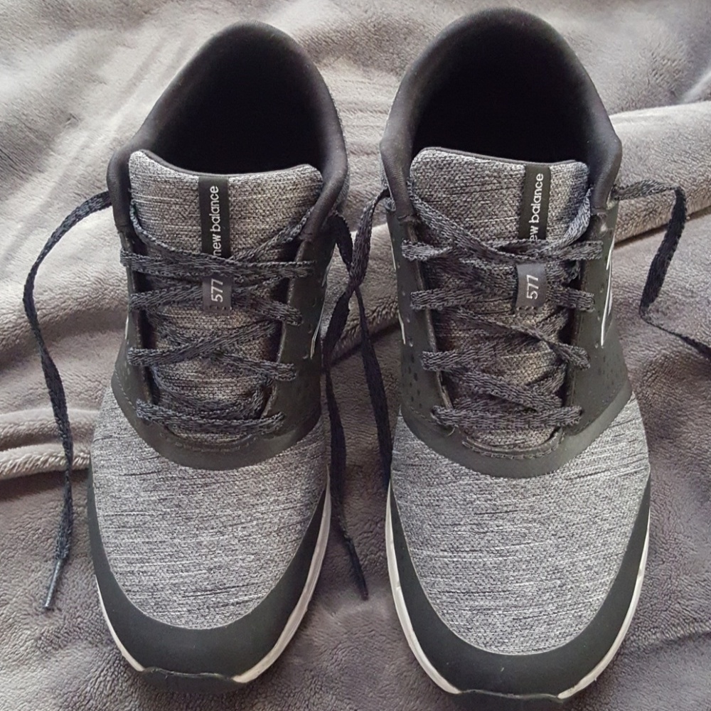 New Balance 577 Cush Size 9